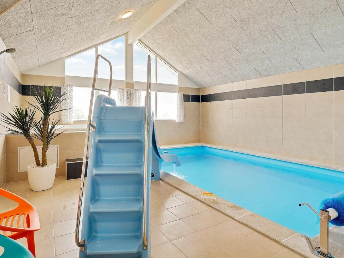 18 Person Holiday Home In Bogense Eksteriør bilde