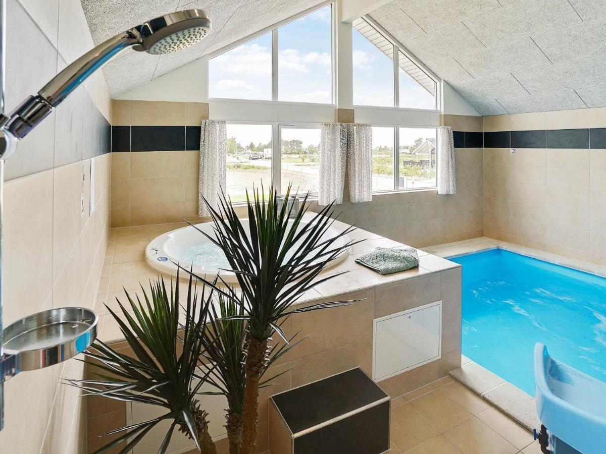 18 Person Holiday Home In Bogense Eksteriør bilde