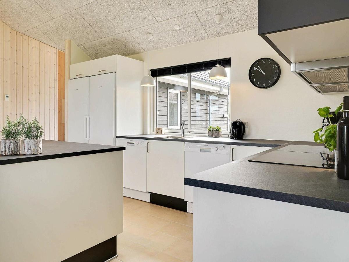 18 Person Holiday Home In Bogense Eksteriør bilde