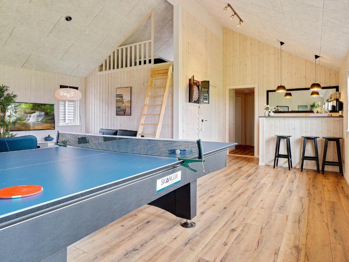 18 Person Holiday Home In Bogense Eksteriør bilde