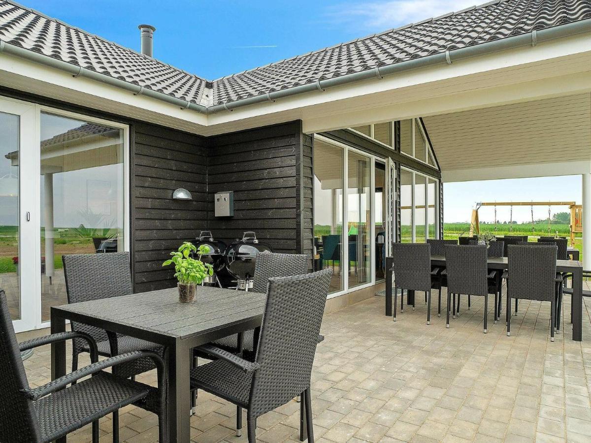 18 Person Holiday Home In Bogense Eksteriør bilde