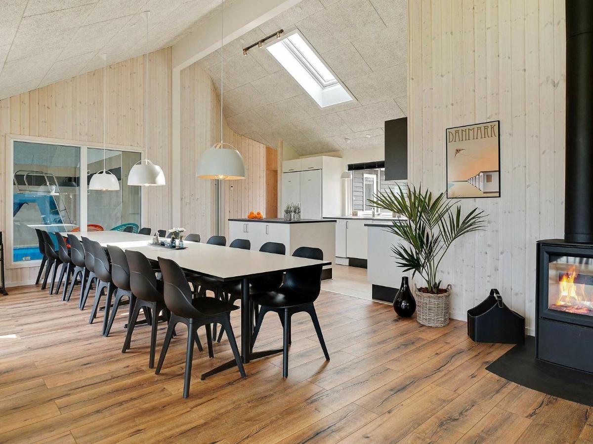 18 Person Holiday Home In Bogense Eksteriør bilde